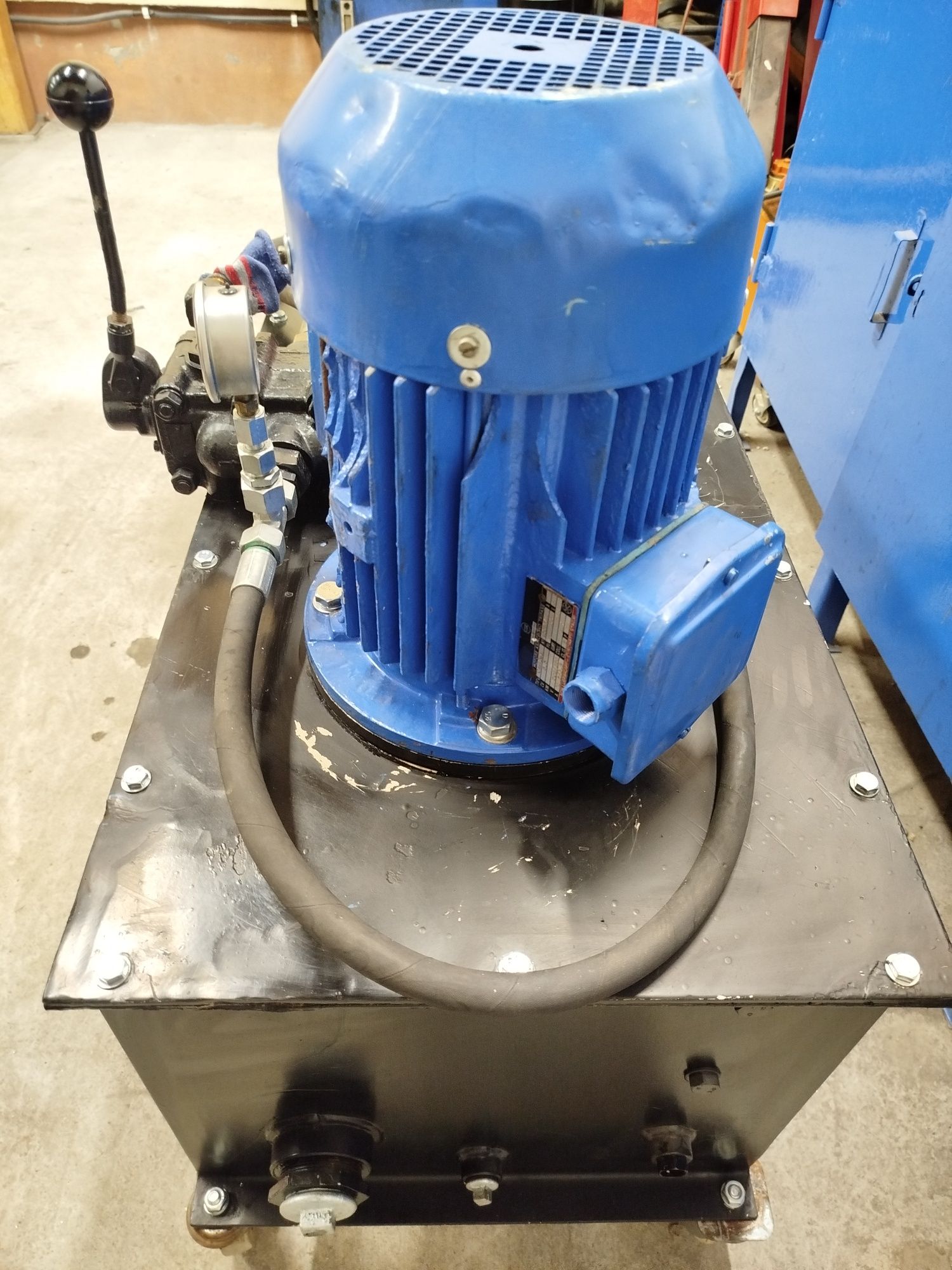 Stacja hydrauliczna 5,5 kW 250 bar