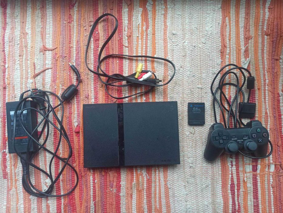 Konsola Playstation 2 + Pad + karta pamięci (Opis)