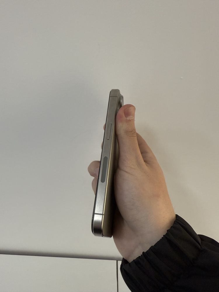 USED Apple iPhone 15 Pro 128Gb. ( Natural Titanium )