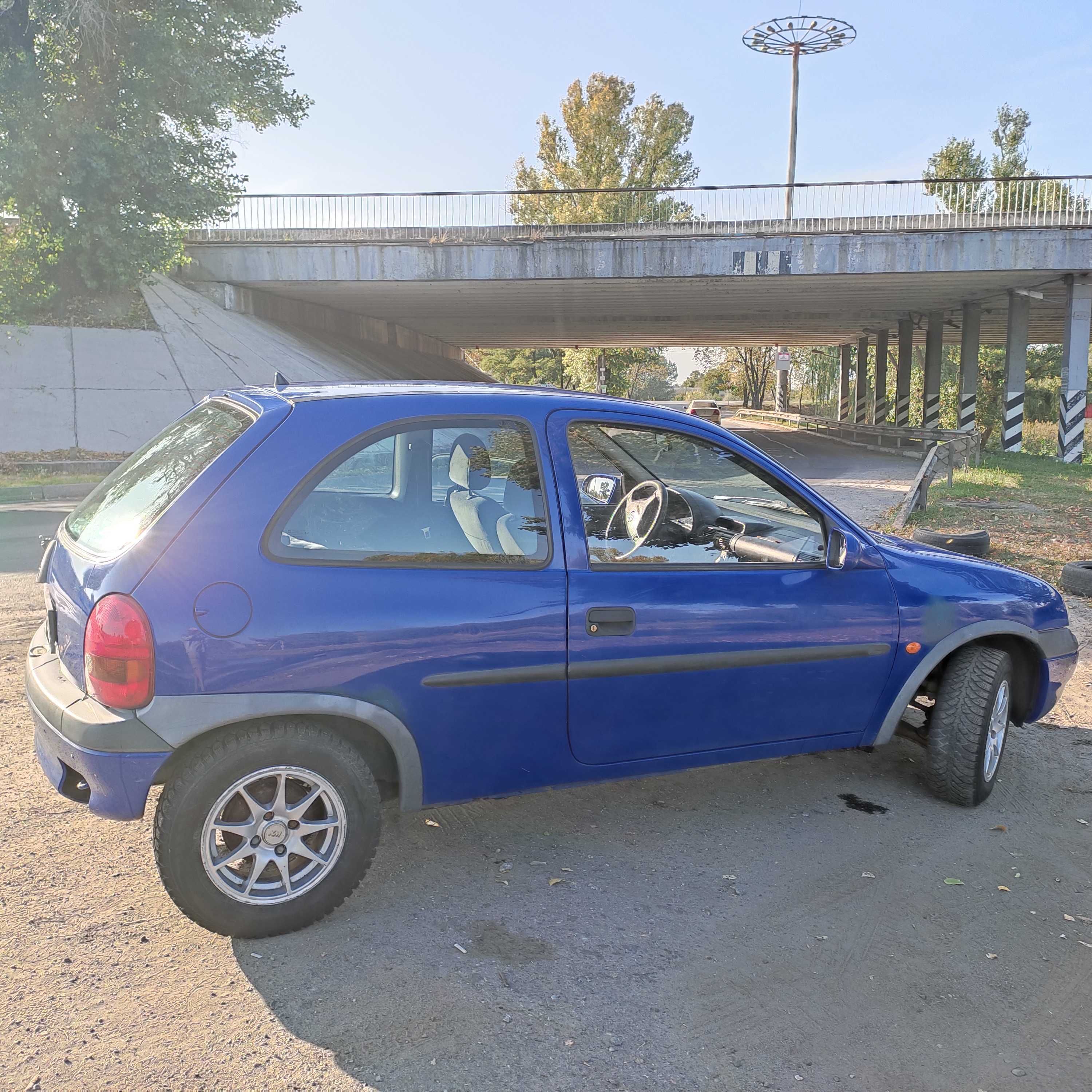 Opel Corsa 2000 року