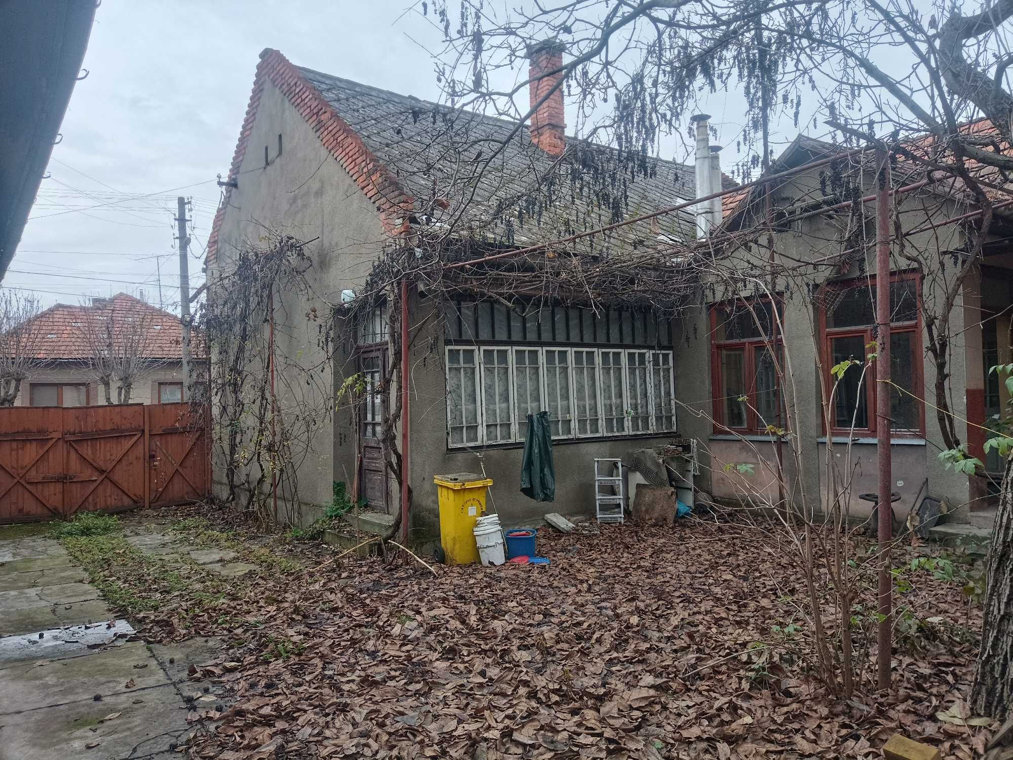 ПРОДАЖ 3-х кімнатного будинку на тихій вулиці за 10 хв ходи від центру