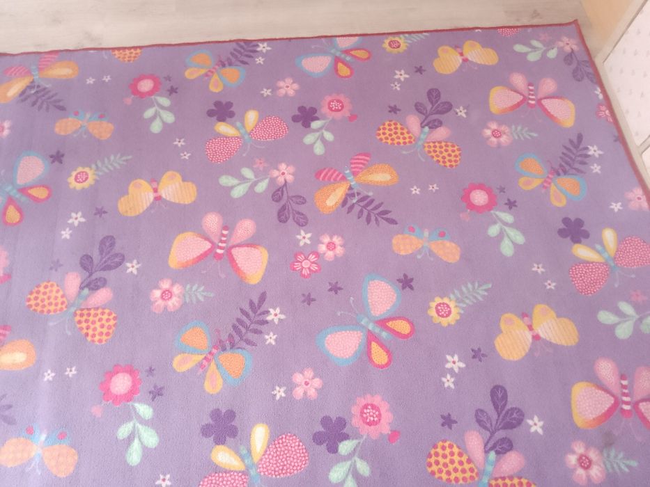 Dywan dziecięcy różowy