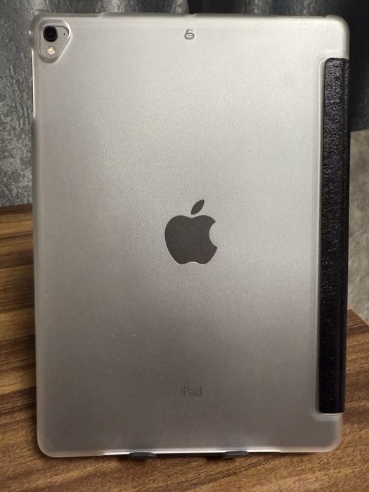 IPad Pro 9,7 (2016) wi-fi 128 Gb. у відмінному стані
