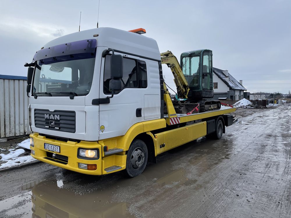 Pomoc drogowa S8 MOP Michałowice transport maszyn rolniczych 6Ton