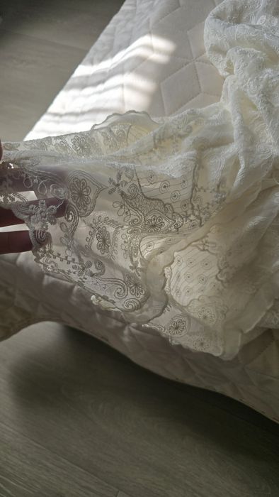 Сукня ZARA шикарна біла мереживна, весільна