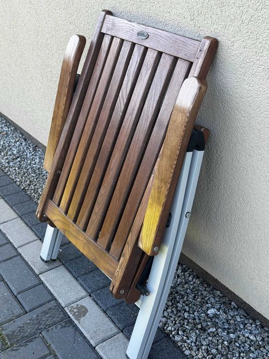 Komplet mebli ogrodowych (stół i 6 krzeseł) w bardzo dobrym stanie