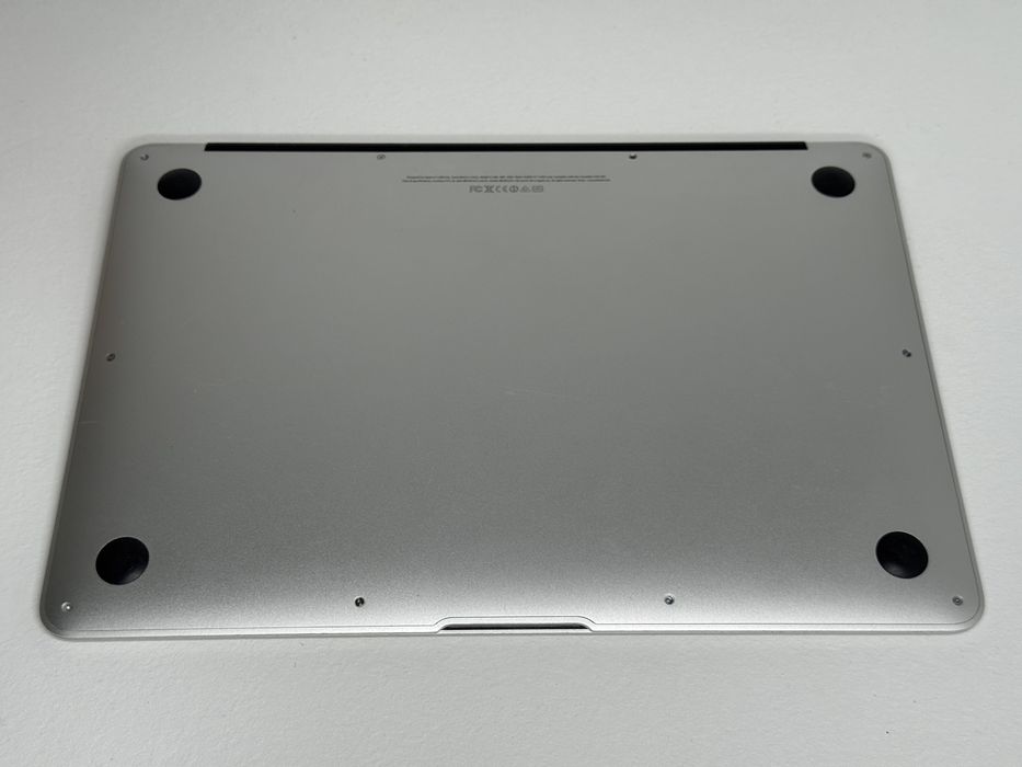 MacBook Air 13 (A1466) - 2013 - i5/4GB/128GB - faktura VAT 23%