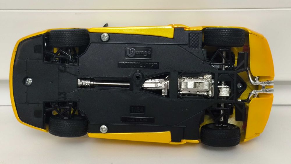 Модель, машинка Lamborghini Murcielago 1.24 Bburago