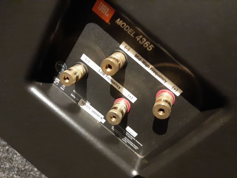Kolumny głośnikowe  JBL 4365