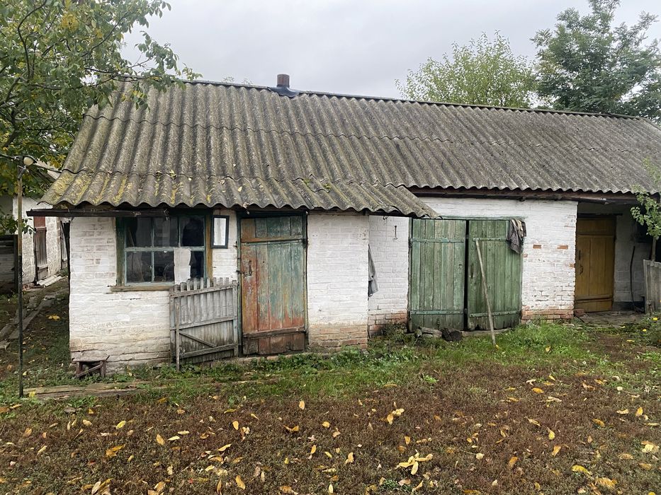 Будинок, асфальт, газ, інтернет