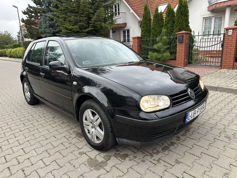 Volskwagen Golf IV 1.6 SR Dobre wyposażenie Zimówki