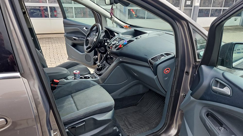 Ford Grand C-Max Titanium 2.0 TDCi 163 KM