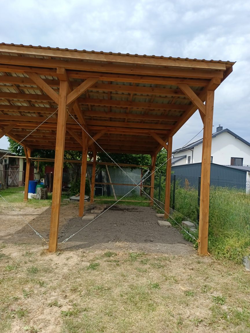 Wiatą miejsce na Kampera
