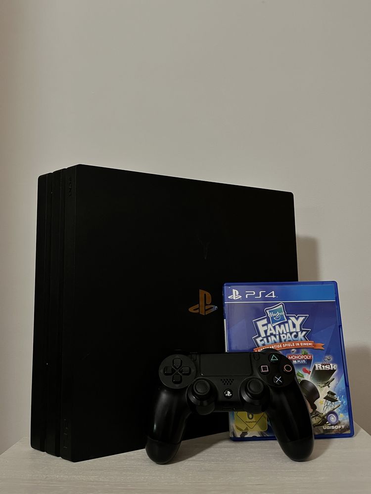 Ігрову консоль PlayStation 4 Pro 1 Tb з гейпадом dualshock 4