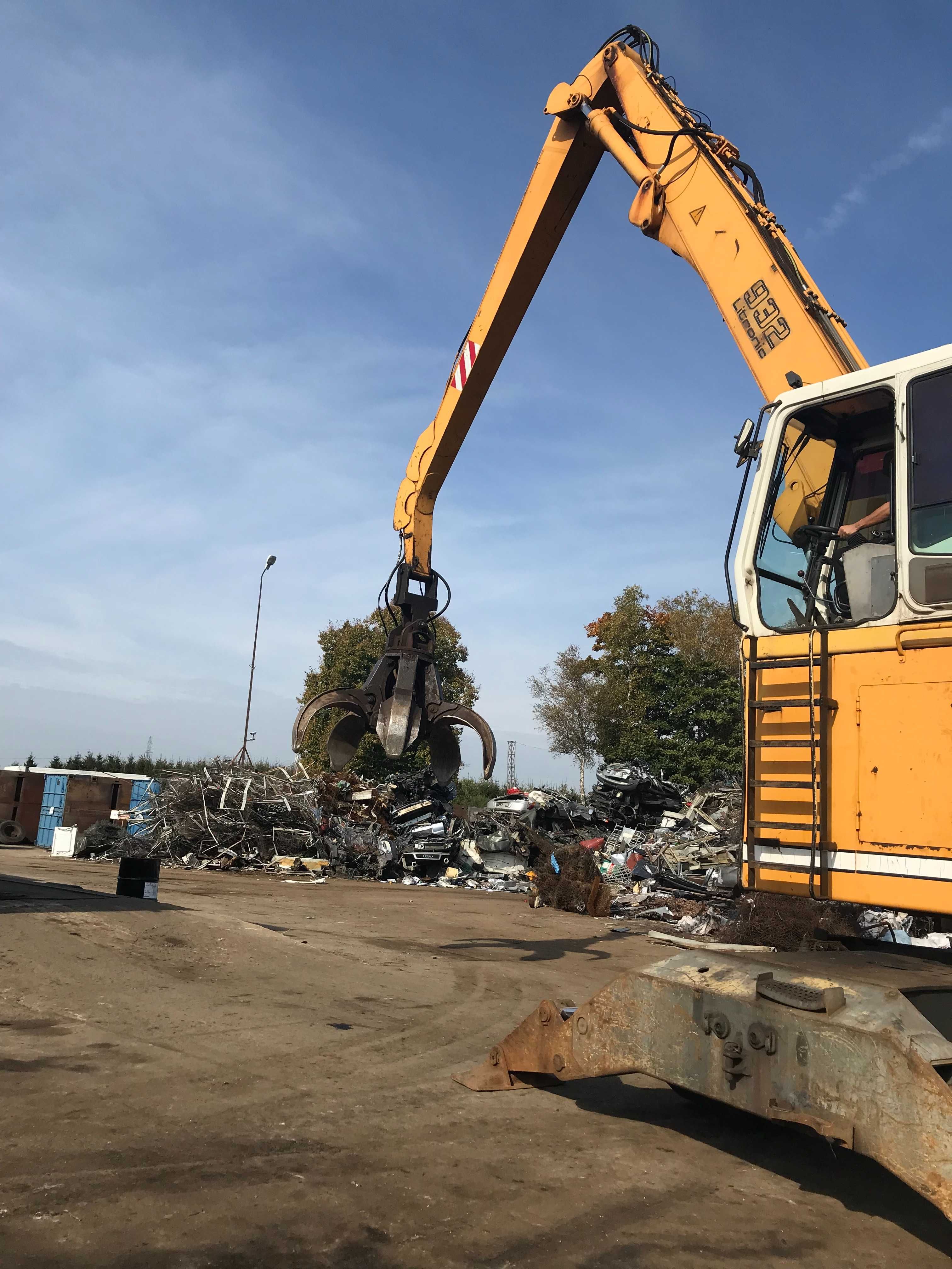 Koparka do złomu LIEBHERR932