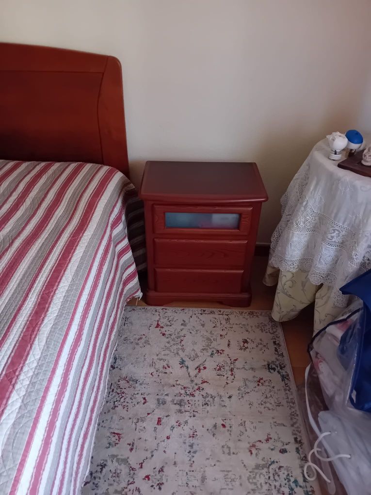 Conjunto Mobilia quarto -roupeiro/mesas/espelho e comoda