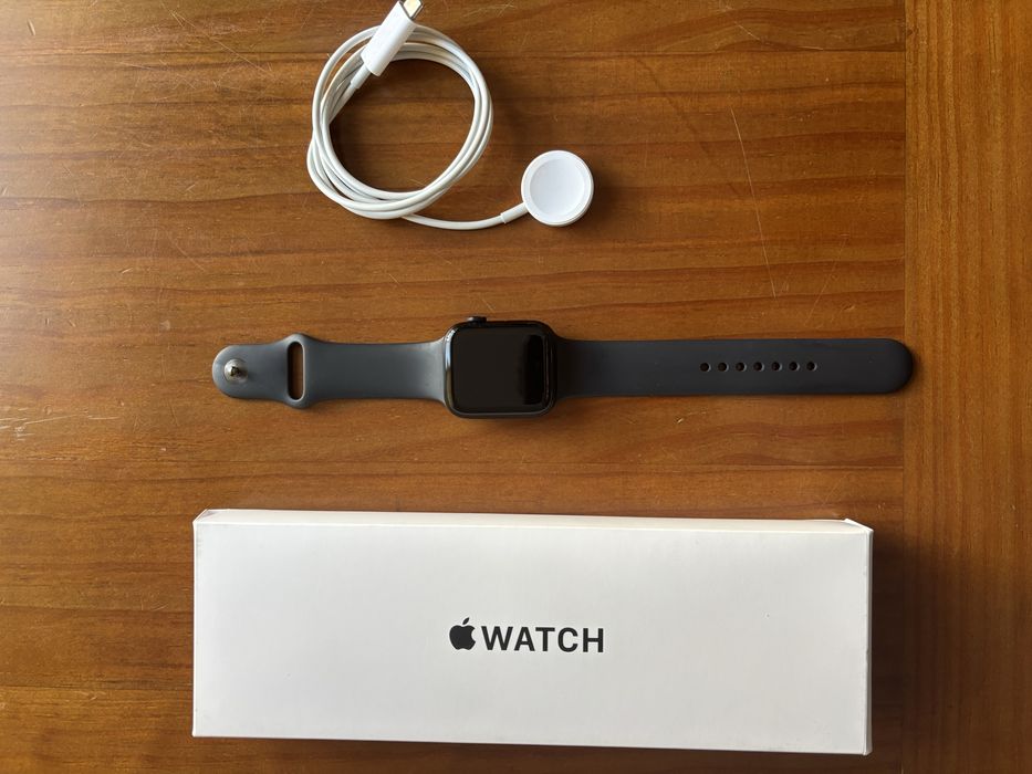 Apple Watch SE (2a Geração) - 44mm