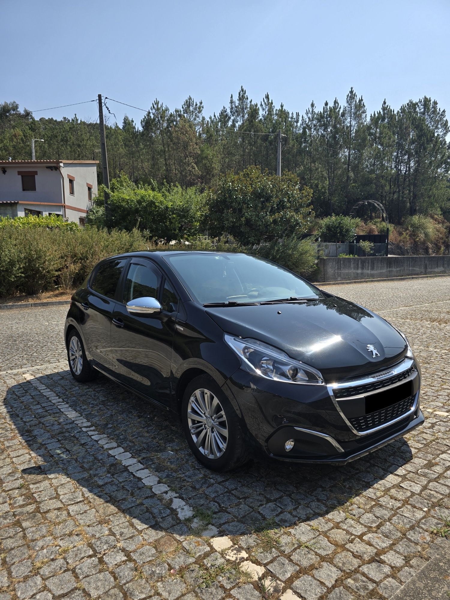 Peugeot 208, 1.2 Pure-Tech Style