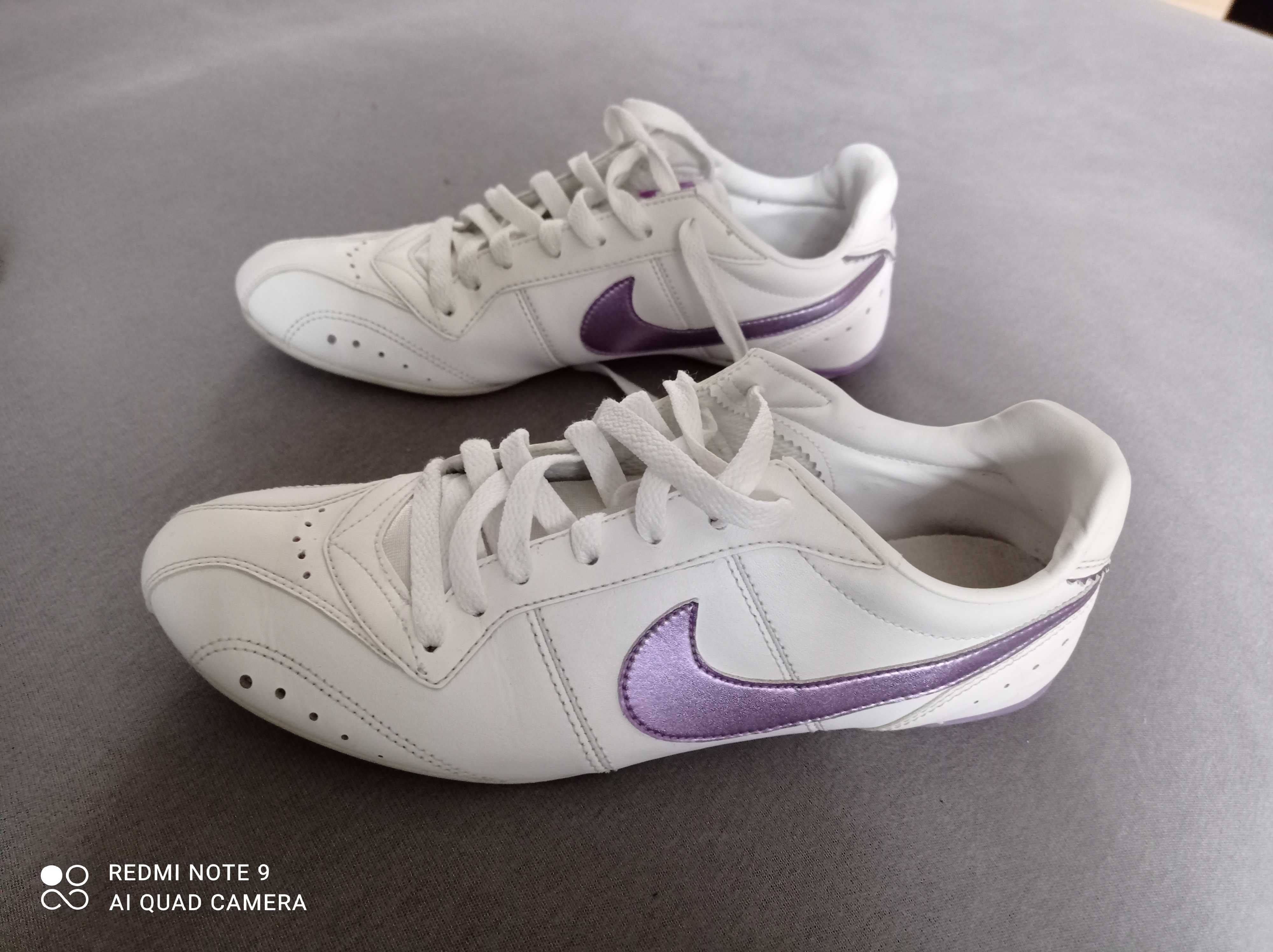 Białe buty Nike 38,5