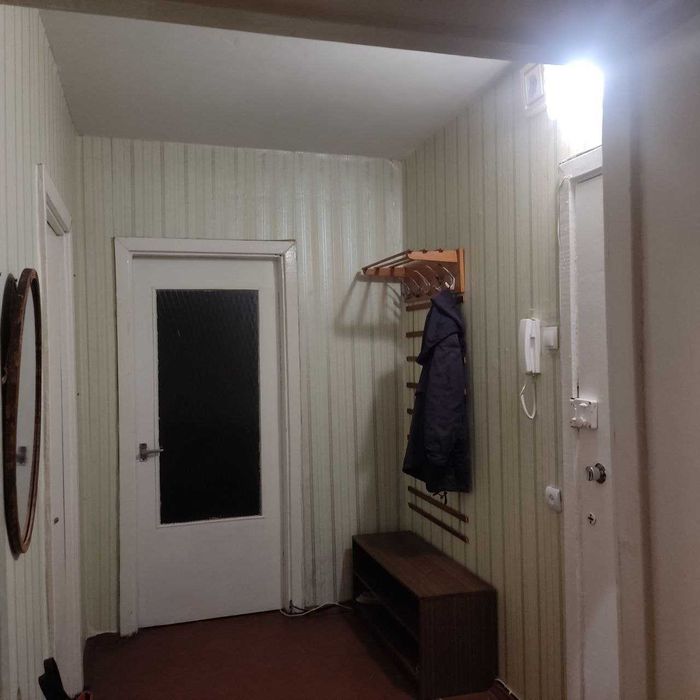 Сдаётся недорогая , приличная 1-комнатная квартира