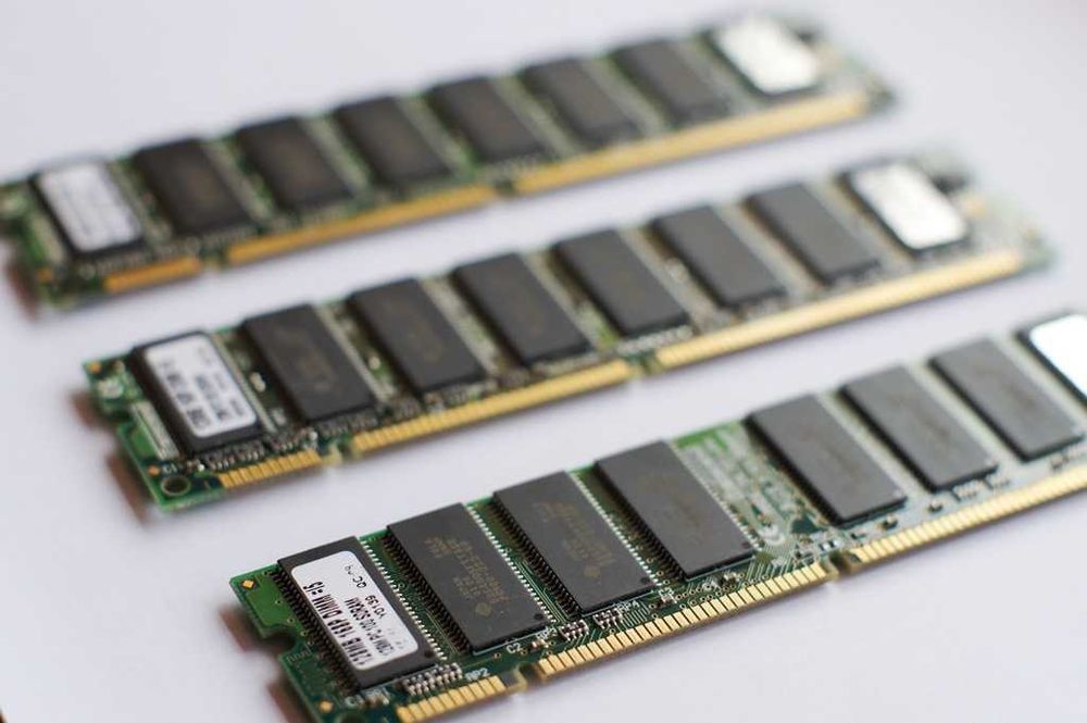 Memórias para computador antigo 128Mb pC100