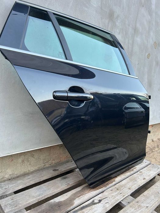 Drzwi prawy tył Volvo V60 I 452-26 ORYGINALNY LAKIER