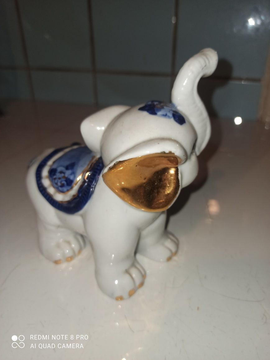 Figurka słonik porcelanowy sprzedam