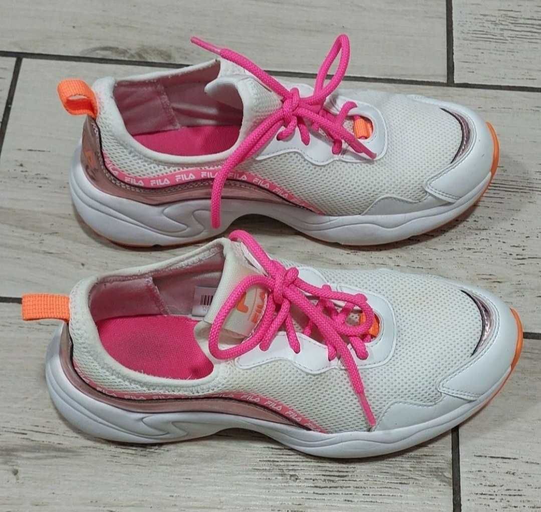 Женские кроссовки Fila размер 37