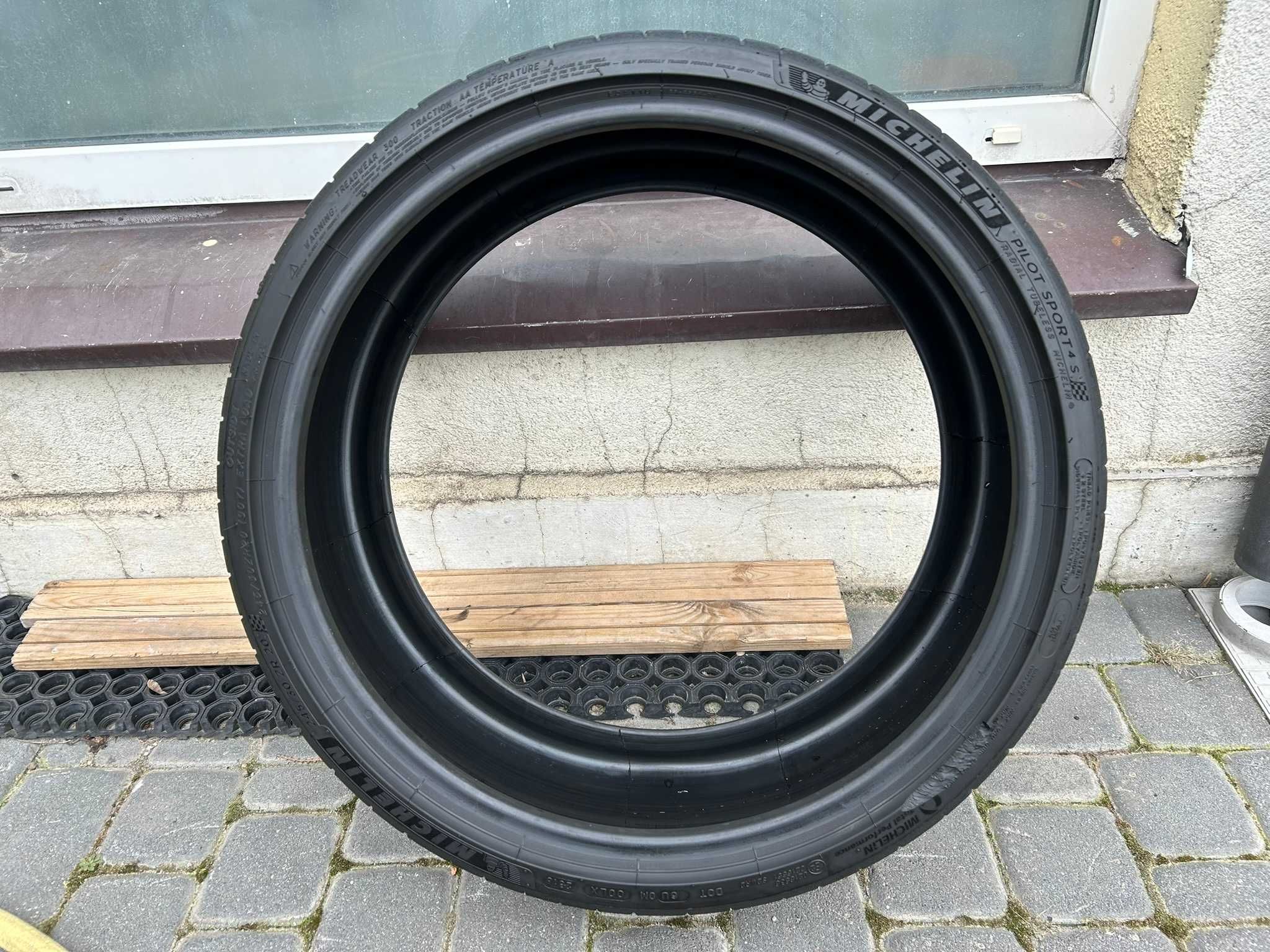 Opona Michelin Pilot Sport 4s 245/30/R20 90Y