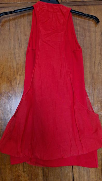 T-shirt vermelha, tamanho S
