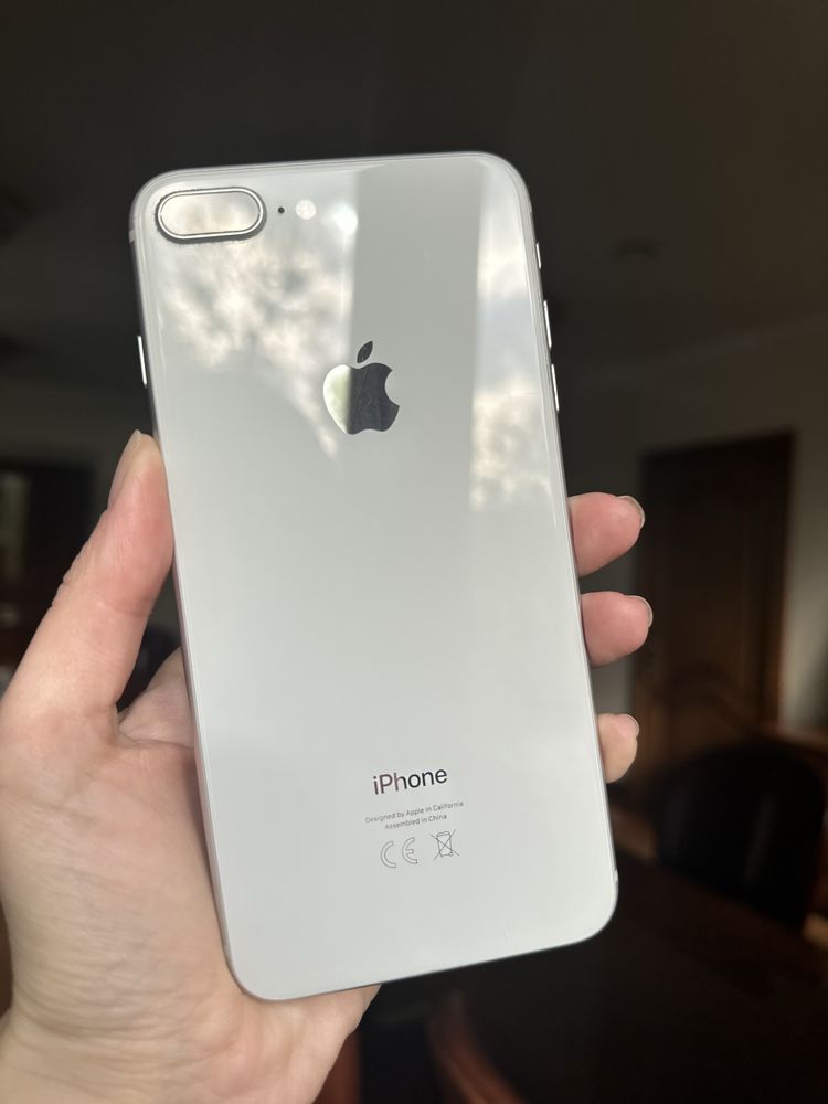 Iphone 8Plus 64 GB