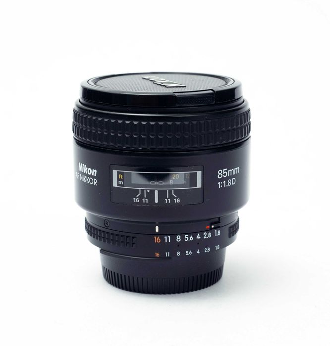 Nikon 85mm f/1.8 AFD