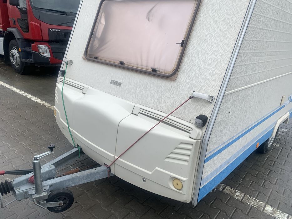 Lekka przyczepa kempingowa Caravelair 900 kg – gotowa do sezonu