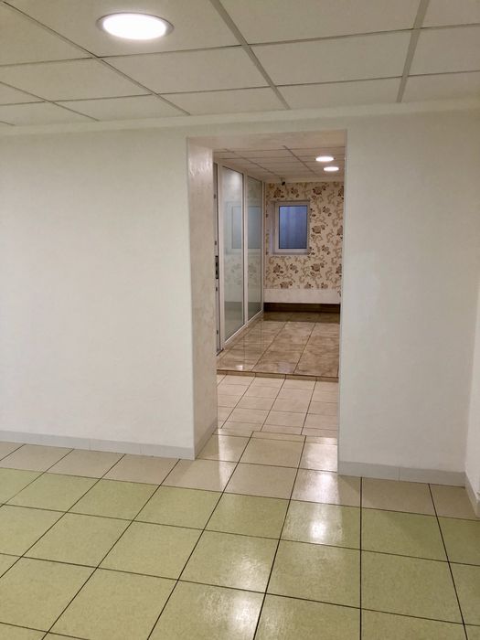 Захищене підвальне приміщення 74,4 м² у центрі міста | безпека бізнесу