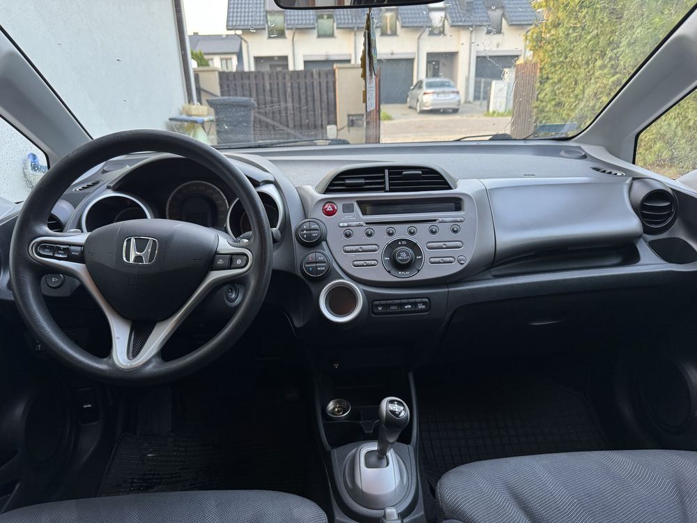 Honda jazz III automat gaz stan bdb