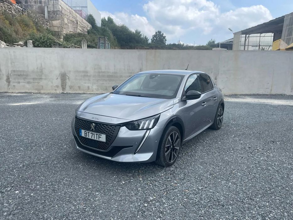 Peugeot e-208 50 kWh GT