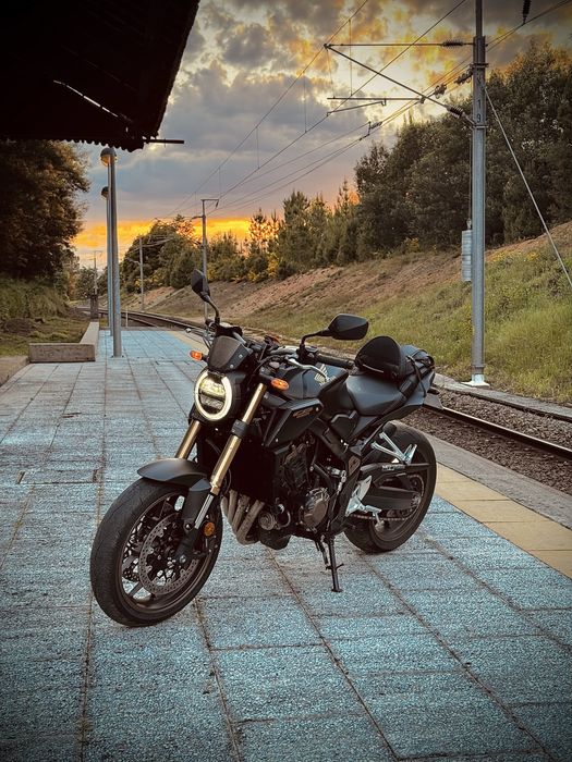 Honda CB650R - 70kw Livrete