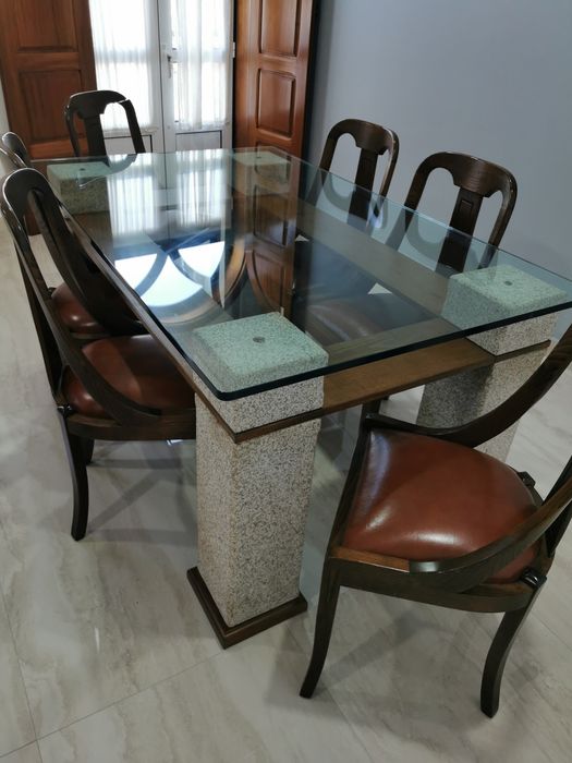 Mesa de Jantar em Vidro + Cadeiras
