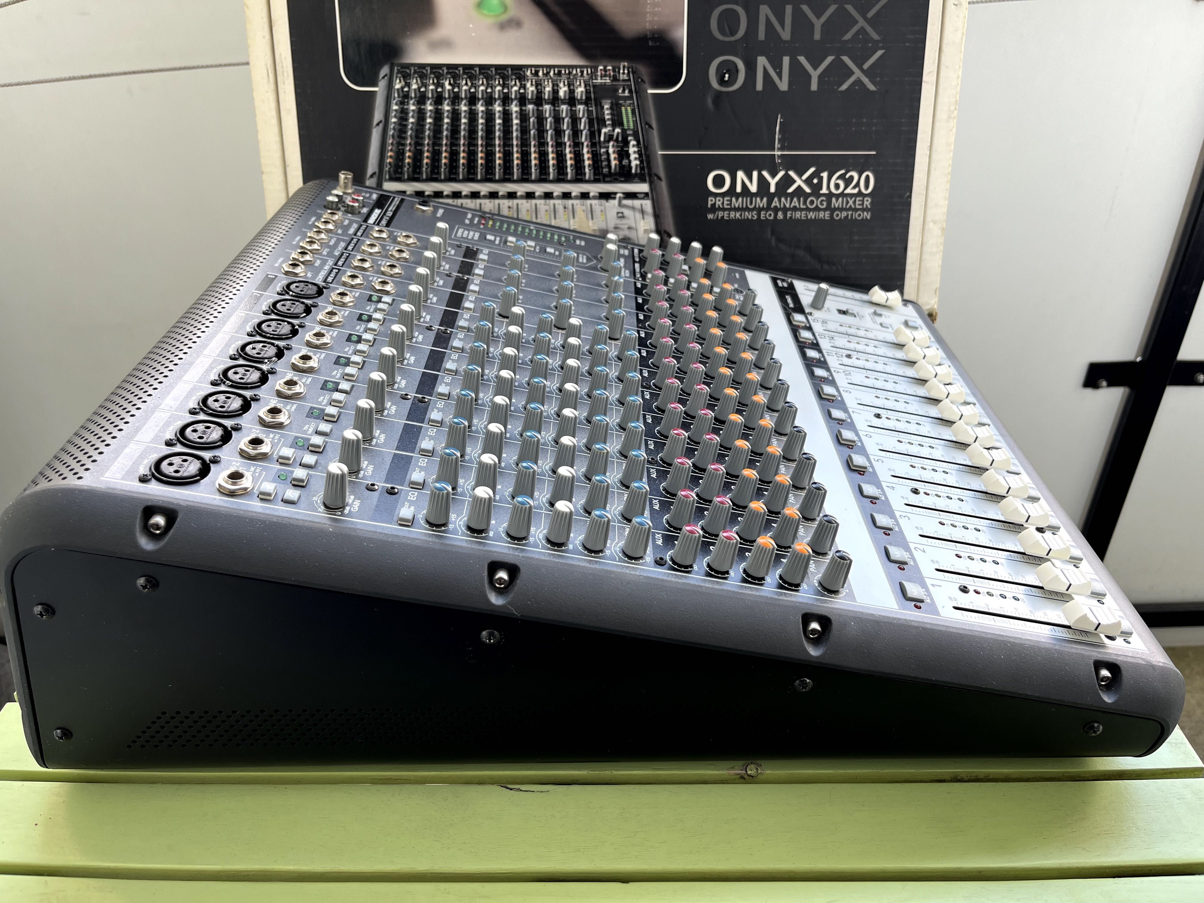 Mixer Mackie ONYX 1620