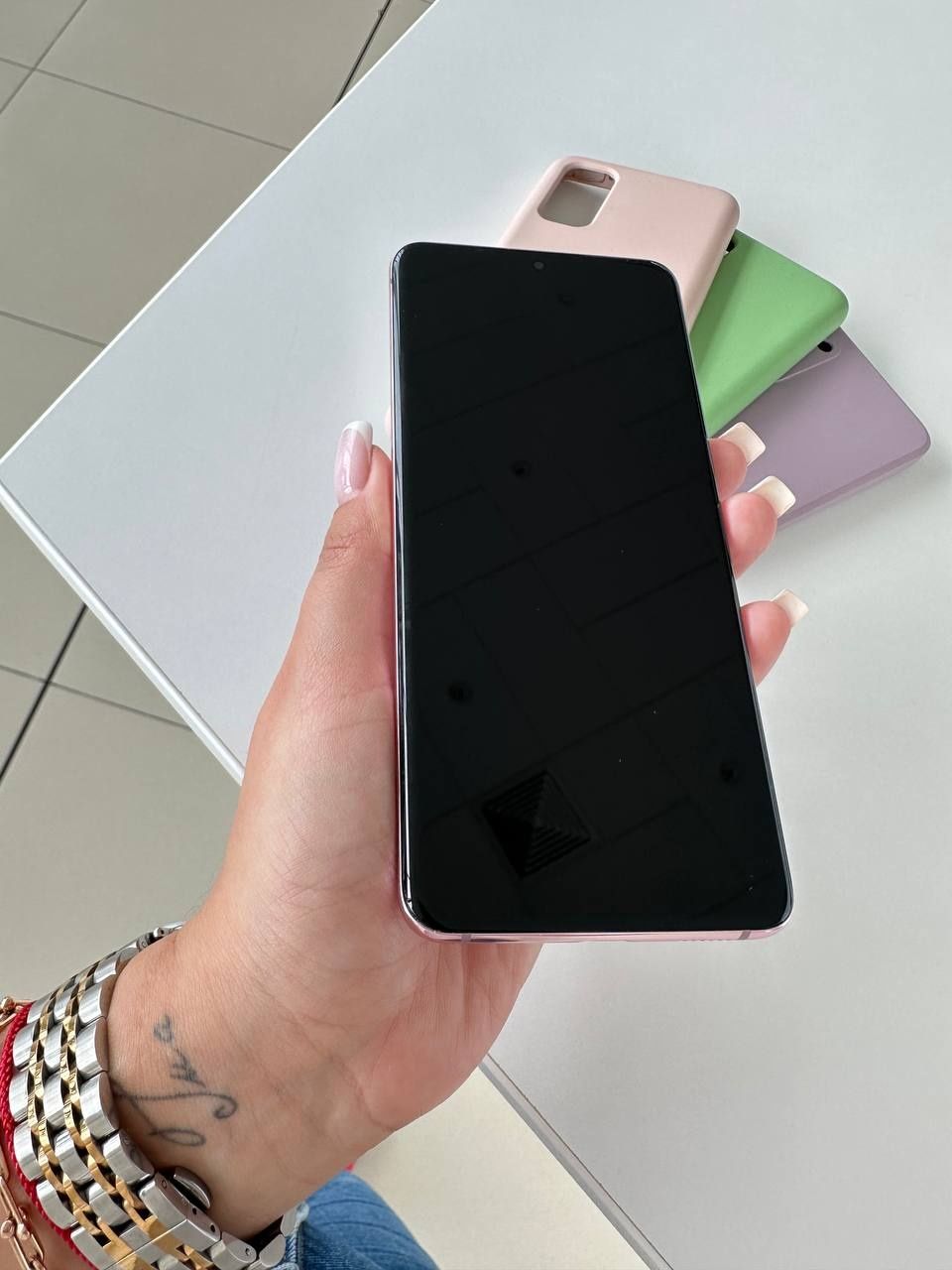 Телефон Samsung S 20