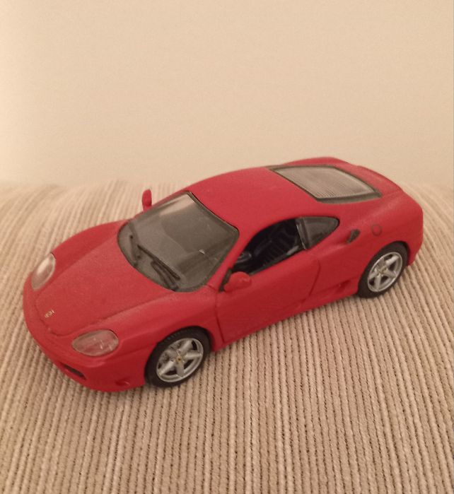 Ferrari 360 Modena miniatura

Scale 1:43

Mattel