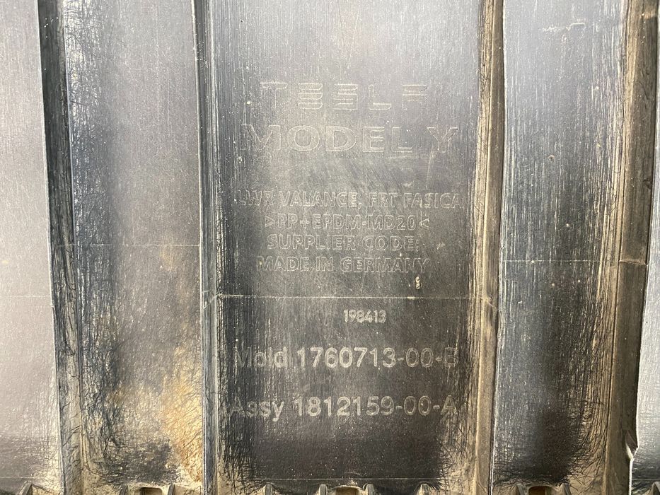 Dokładka Listwa Płyta Osłona Pod Silnik Zderzaka Przód TESLA MODEL Y