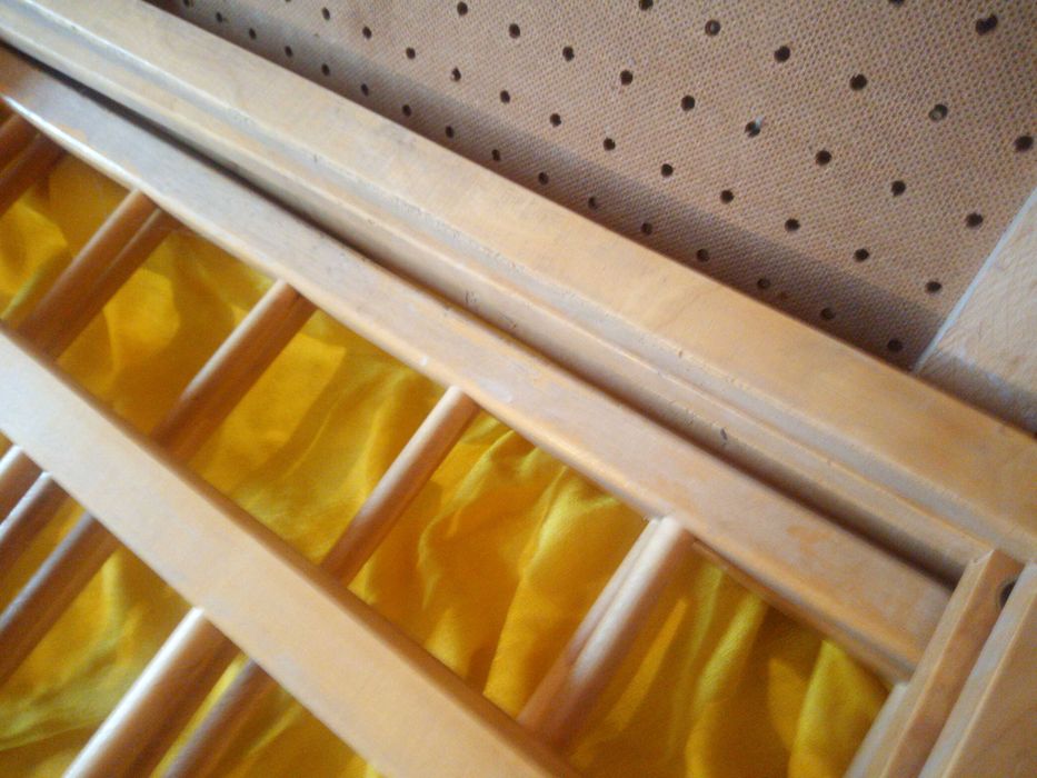 Łóżeczko drewniane115x60 cm w kolorze naturalna sosna + materacyk