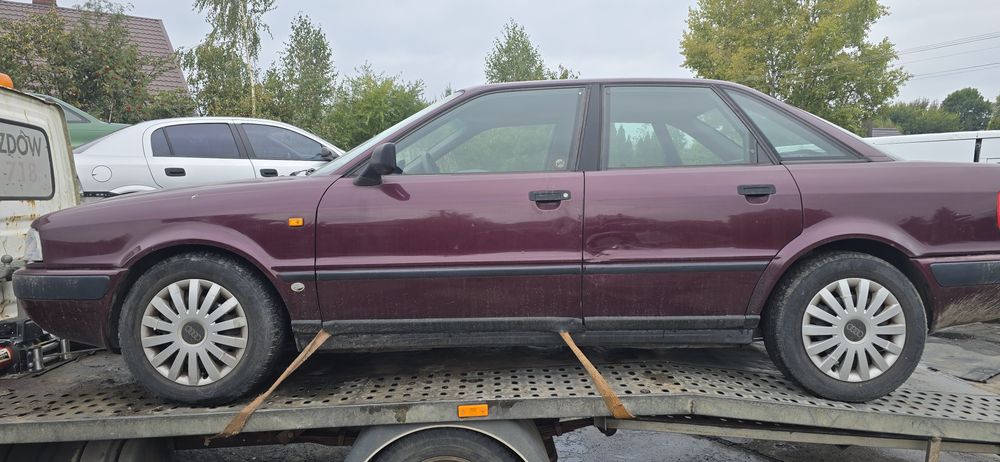 Drzwi zderzak maska klapa LZ3N   Audi 80 B4  silnik 1,6 części