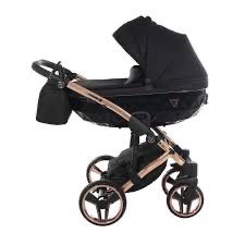 Carrinho junama trio em otimo estado ja com isofix incluido