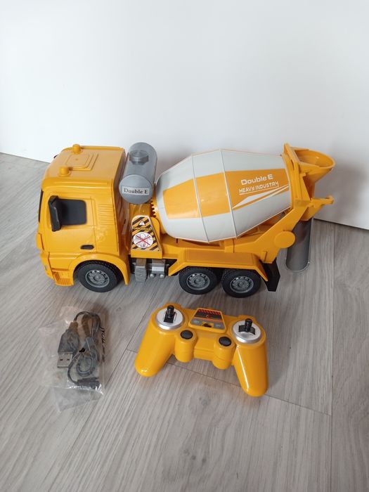 EE Double Eagle zdalnie sterowana betoniarka gruszka