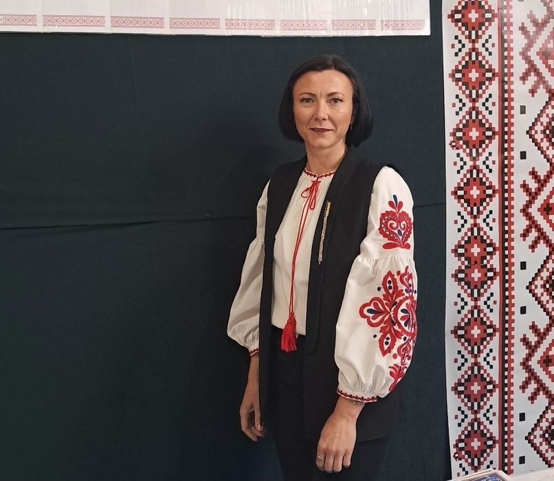 Вишиванка з шикарними об'ємними рукавами