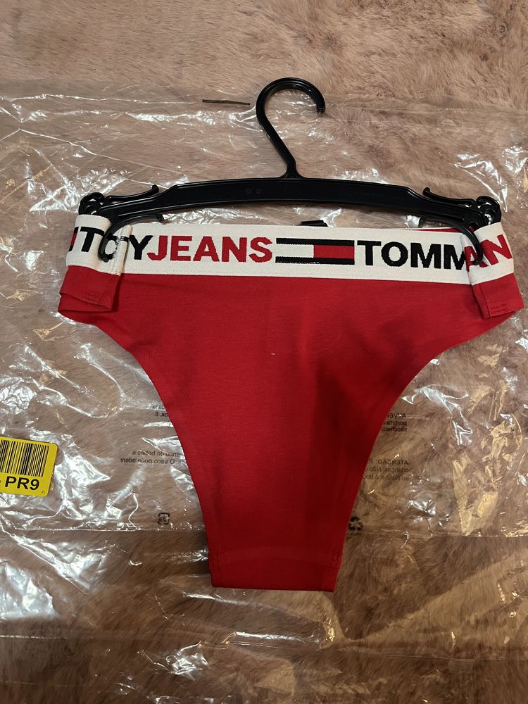 Tommy Hilfiger TH jeans majtki brazyliany figi czerwone logowane XS