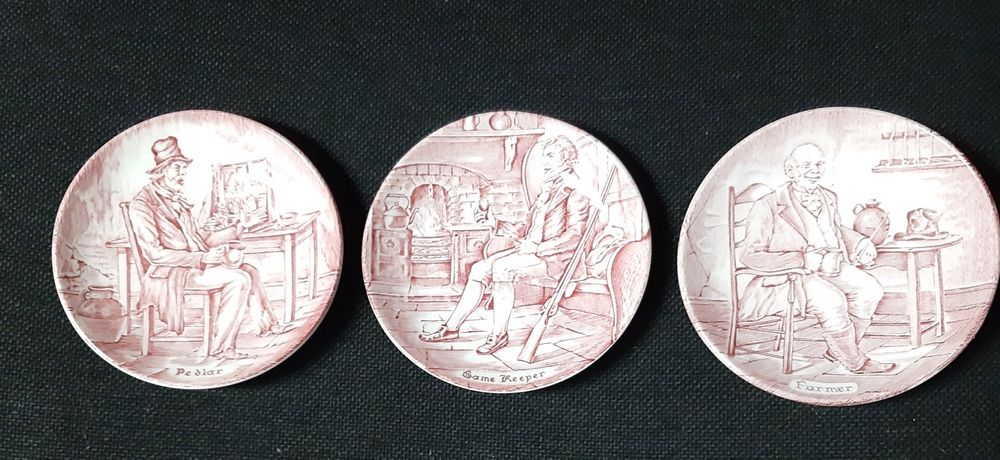 3 pratos de coleção