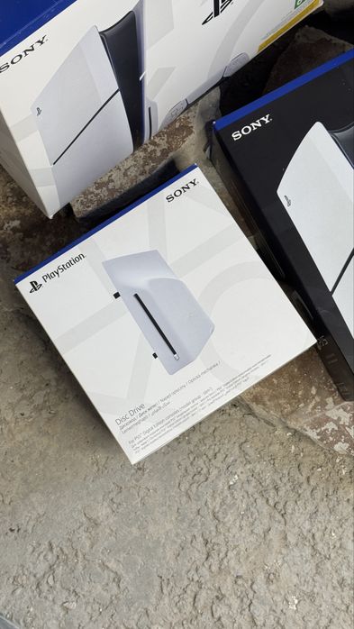 Playstation 5 VR2 в різних комплектаціях